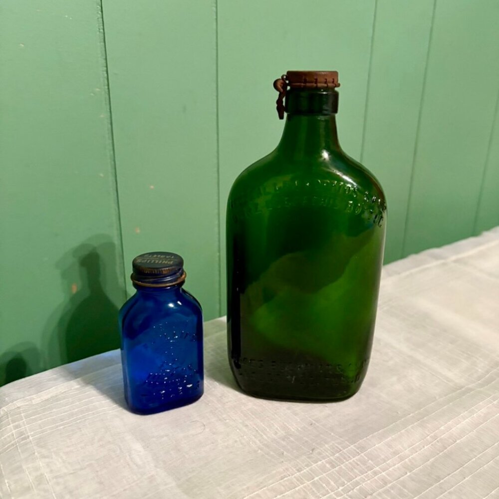 Vintage Buchanan's Black & White Blended Scotch Whisky & Phillips Blue Bottle